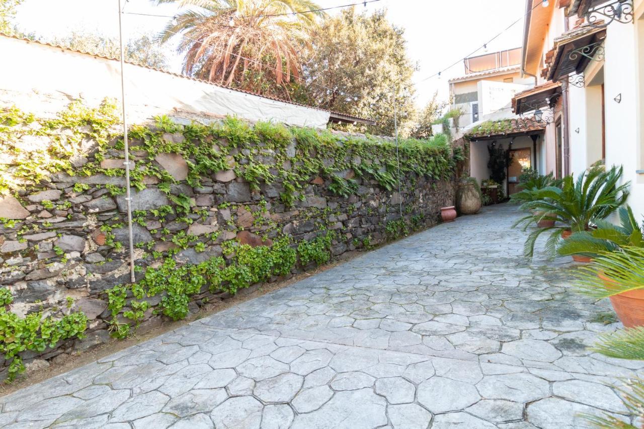Sa Mola Guest House Bonarcado Exterior photo