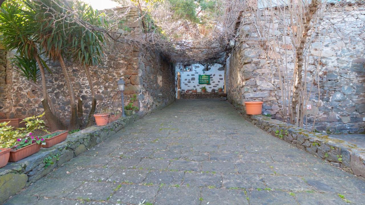 Sa Mola Guest House Bonarcado Exterior photo